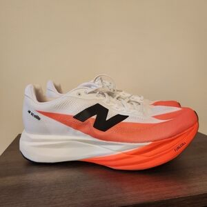NWOT New Balance Fuelcell Super Comp Elite v5 Mens 8.5